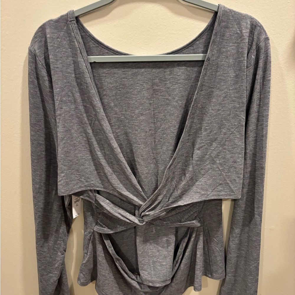 Gap fit lot of 2 pieces twist open back tops NWT size XL TALL/ black & grey
